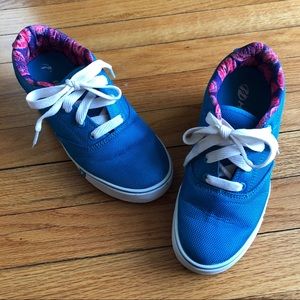 teal heelys